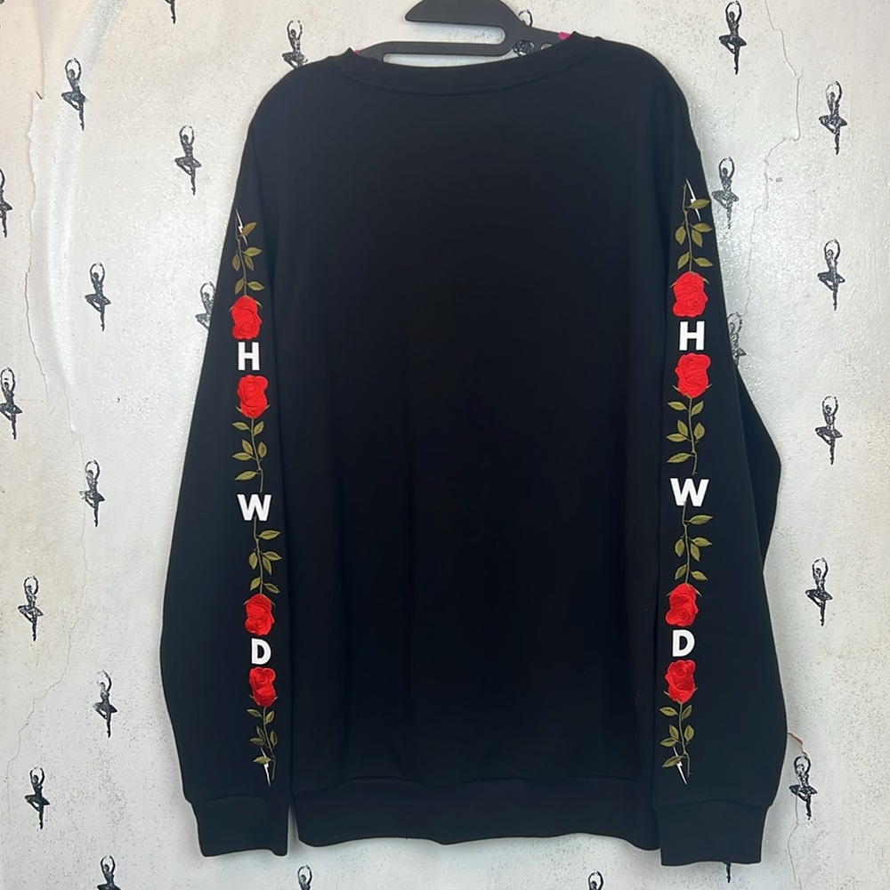 HWD halfwaydead tee  unisex black roses embroidery long sleeves 🆕 size L NWOT